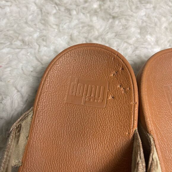 Fitflop Lulu faux leather reptile print gold tone wedge thong sandals size 11 - Picture 10 of 11